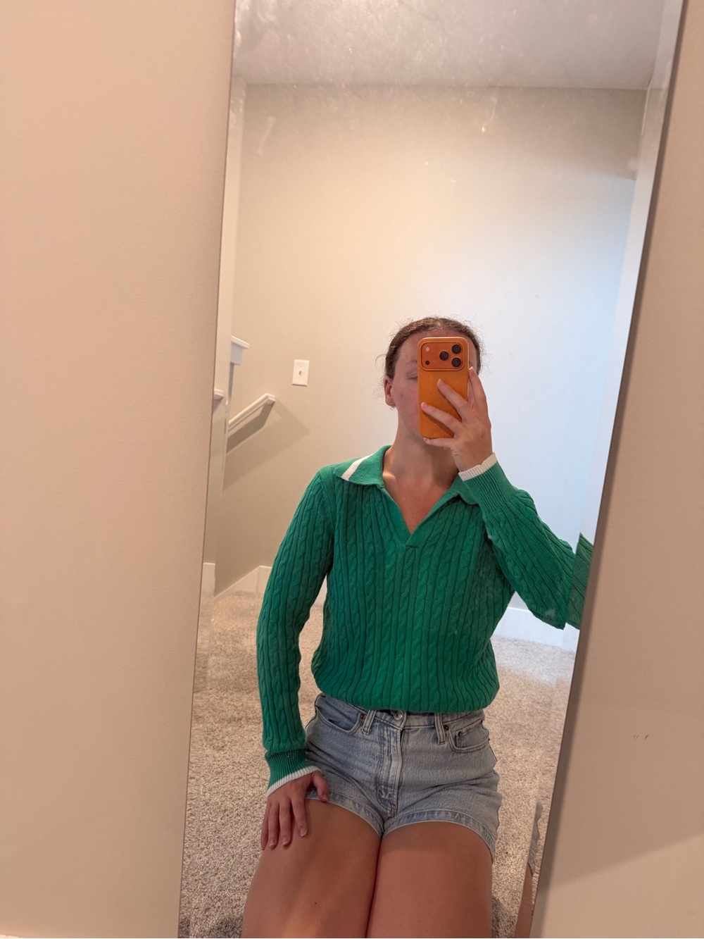 Nicole Miller Green Cable-Knit V-Neck Sweater with White Trim